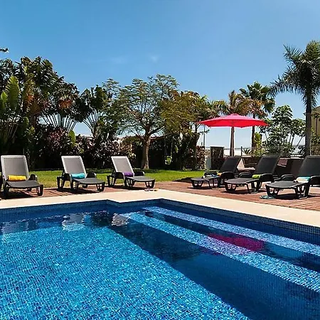 Sleeps 12 Pool Wifi