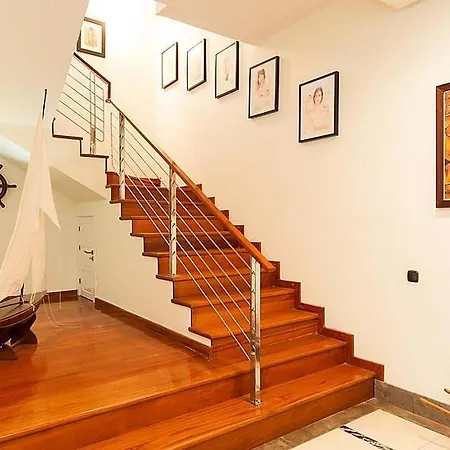 Sleeps 12 Pool Wifi Сasa de vacaciones *